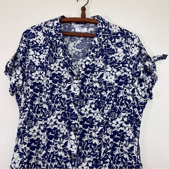 Untuckit Camille Dress Woman’s 14 Blue White Floral Print Button Front Pockets - Picture 5 of 13